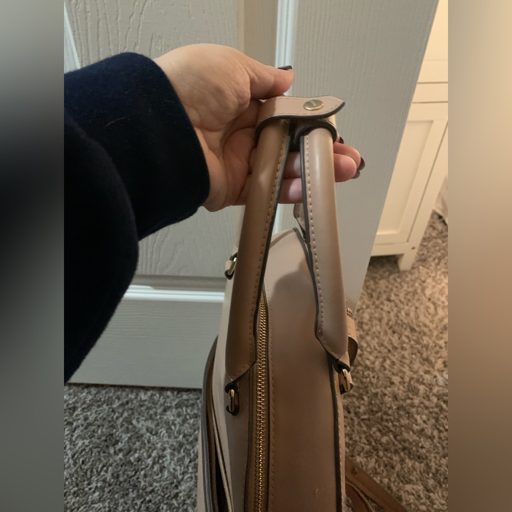 ✨New✨ A New Day Target Zip Top Dome Commuter Bag - Picture 11 of 16